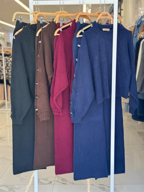 Set With Buttoned Palazzo Pants