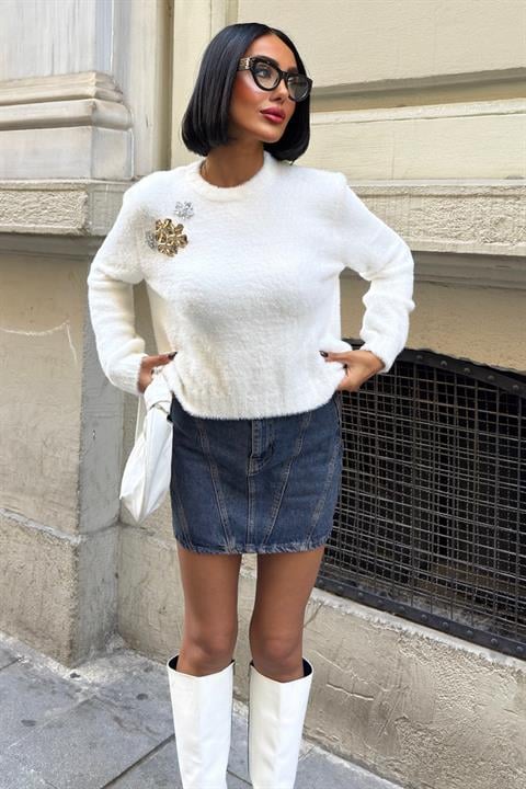 White Sweater With Crew Neck And Long Sleeves - Brand: Sobe Istanbul - Women & Kids, Baby Clothes Wholesale - Globality Store