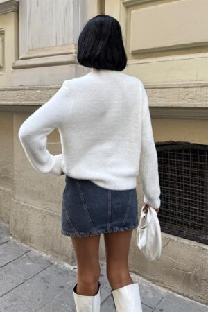 White Sweater With Crew Neck And Long Sleeves - Brand: Sobe Istanbul - Women & Kids, Baby Clothes Wholesale - Globality Store