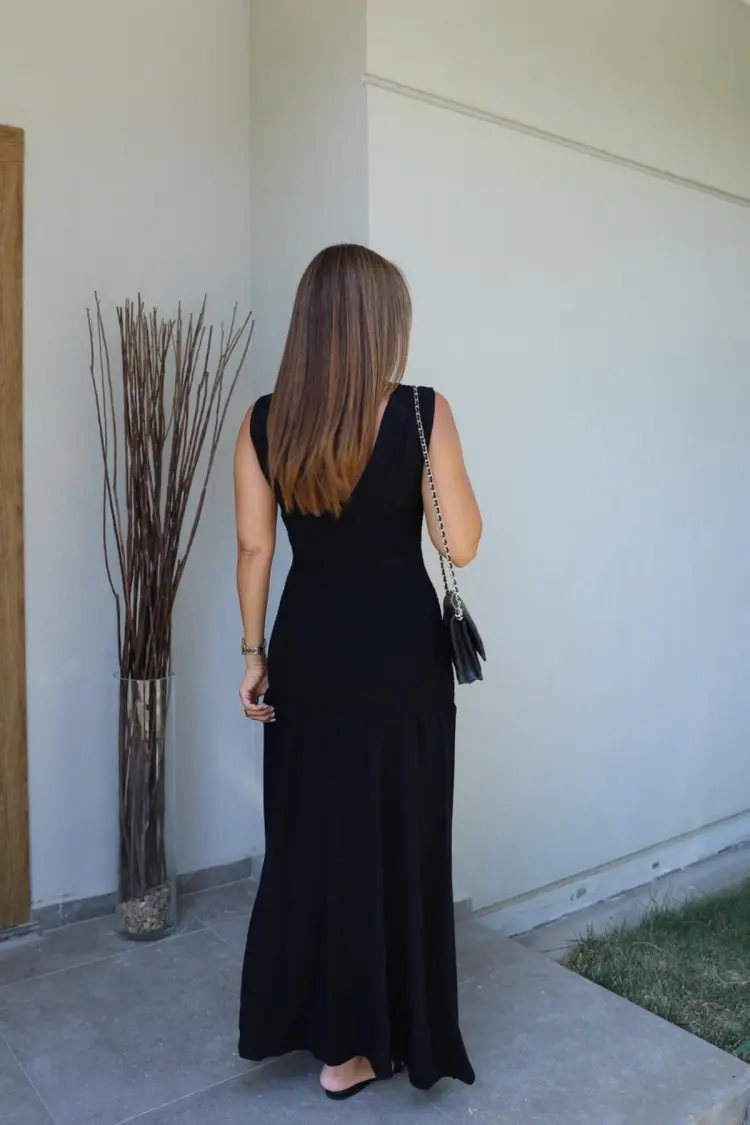 ElegantMaxi Dress With V-Neck