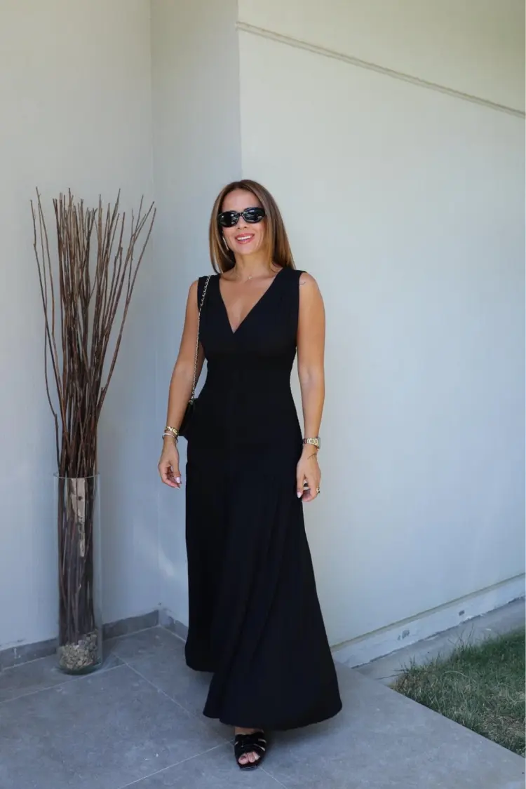 ElegantMaxi Dress With V-Neck