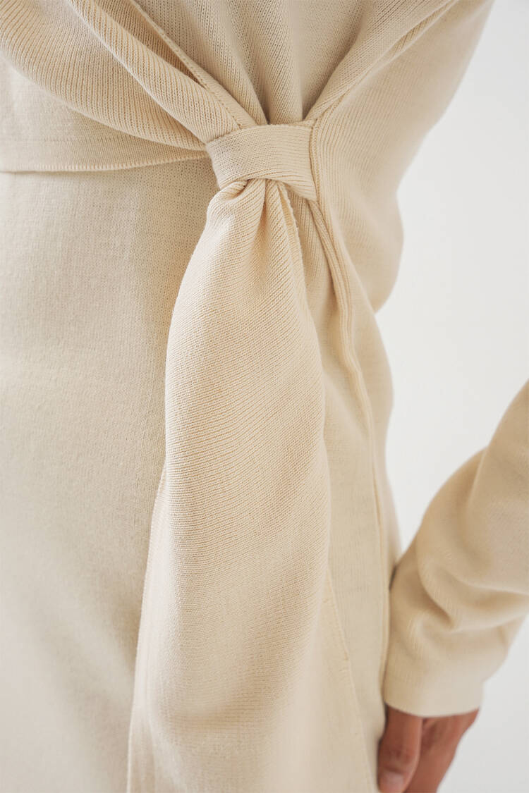 Elegant Beige Wrap Dress With V-Neck And Long Sleeves