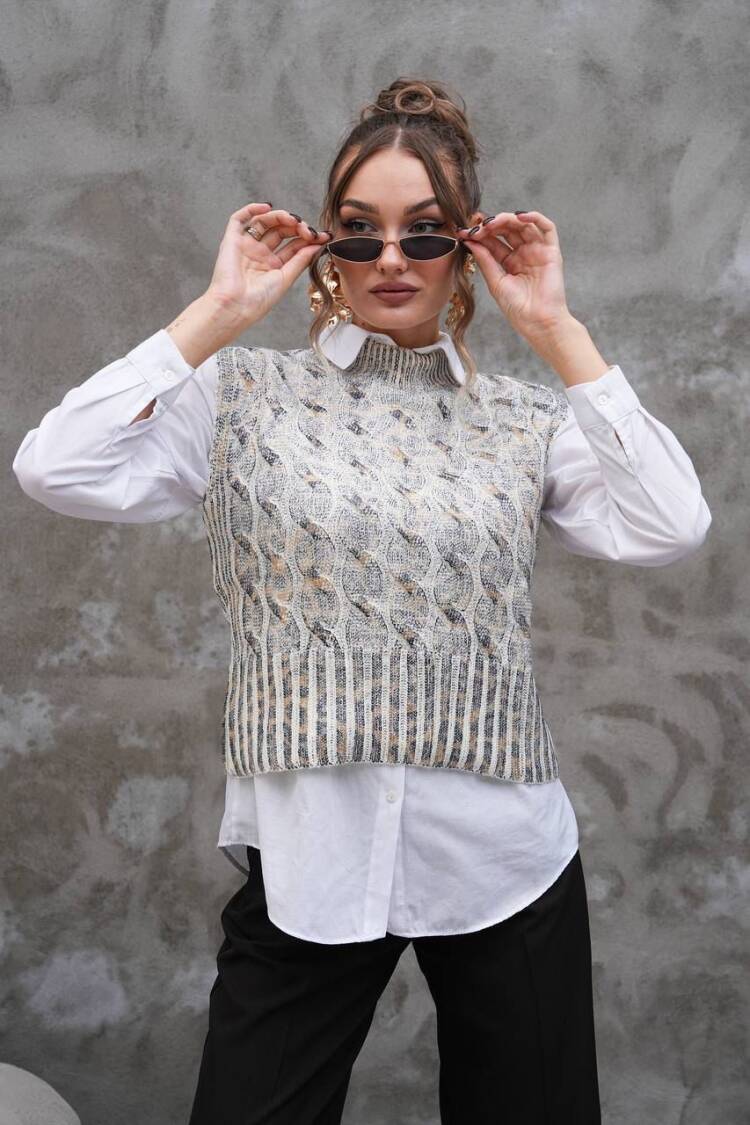 Beige Sweater With High Neck Sleeveless Design