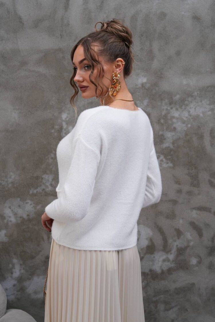 Sweater With Round Neck And Regular Fit