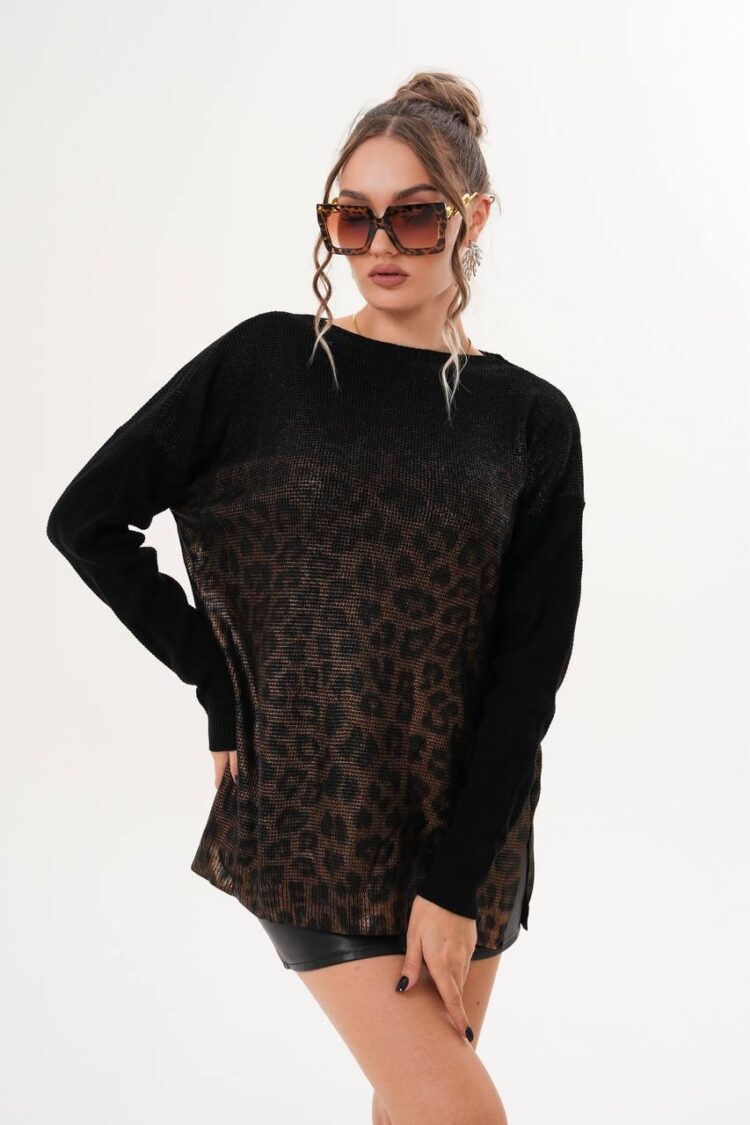 Oversized Fit Sweater With Animal Print