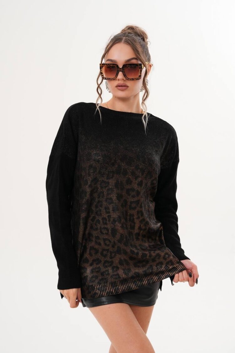 Oversized Fit Sweater With Animal Print