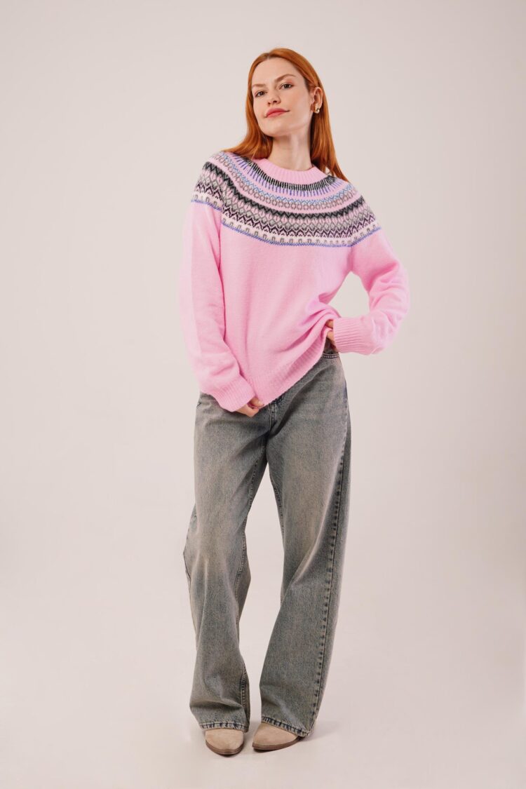 Sweater With Figure Pattern And Crew Neck
