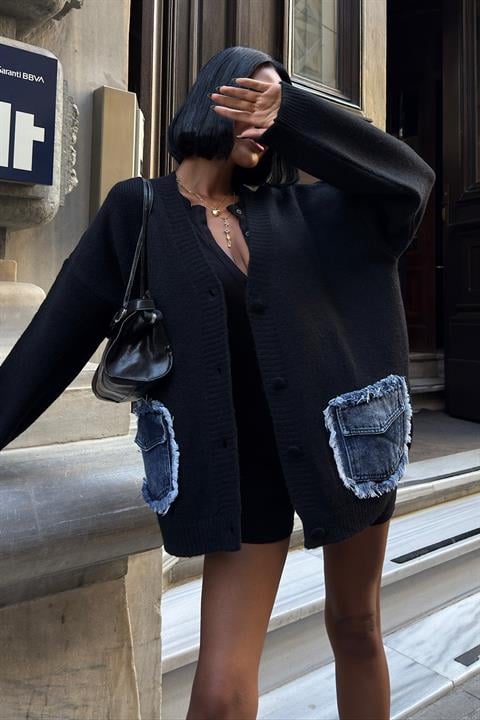 Oversized Fit Cardigan With V-Neck & Flap Pockets