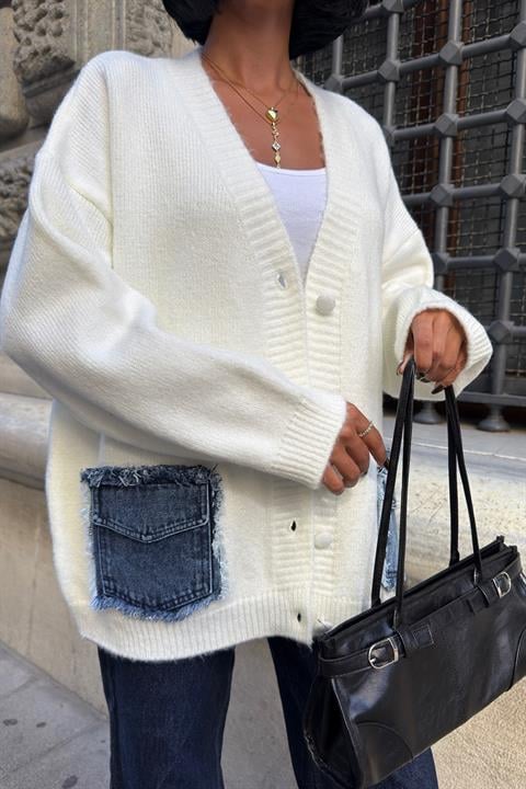 White Casual Oversized Cardigan With Buttoned Flap Pockets