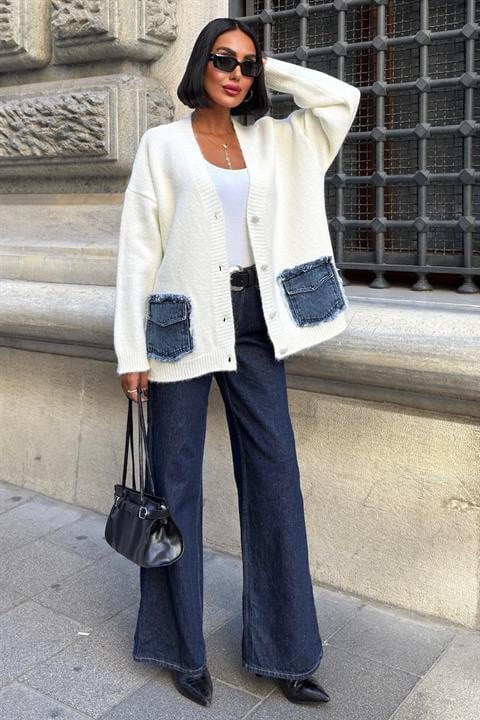 White Casual Oversized Cardigan With Buttoned Flap Pockets - Brand: Sobe Istanbul - Women & Kids, Baby Clothes Wholesale - Globality Store