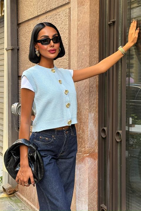 Buttoned Crop Vest With Regular Fit