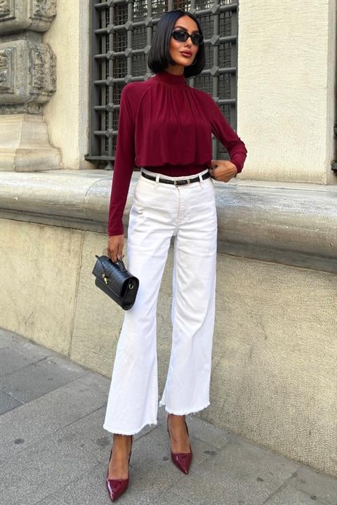Elegant Blouse With High Neck And Long Sleeves