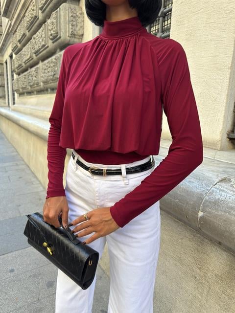 Elegant Blouse With High Neck And Long Sleeves