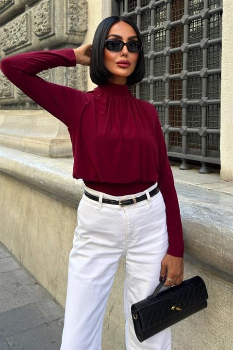 Elegant Blouse With High Neck And Long Sleeves