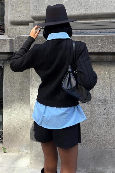 Sweater With Striped And Plain Design