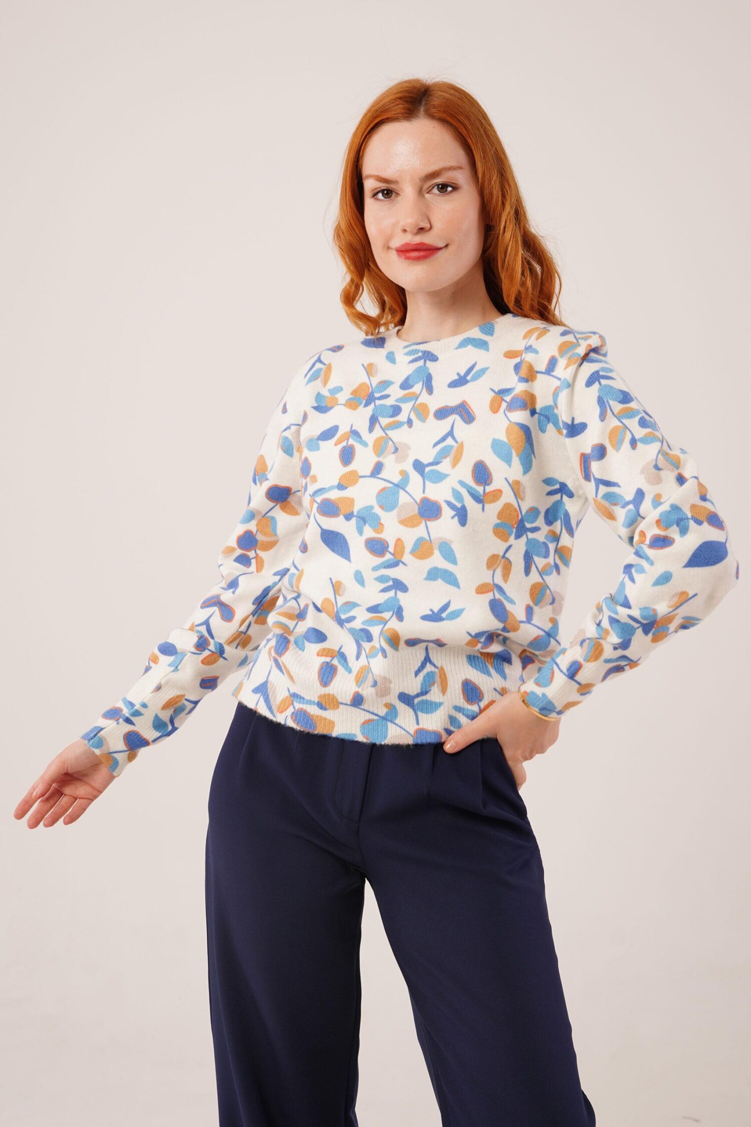White Floral Crew Neck Sweater - Brand: Lustrin - Women & Kids, Baby Clothes Wholesale - Globality Store