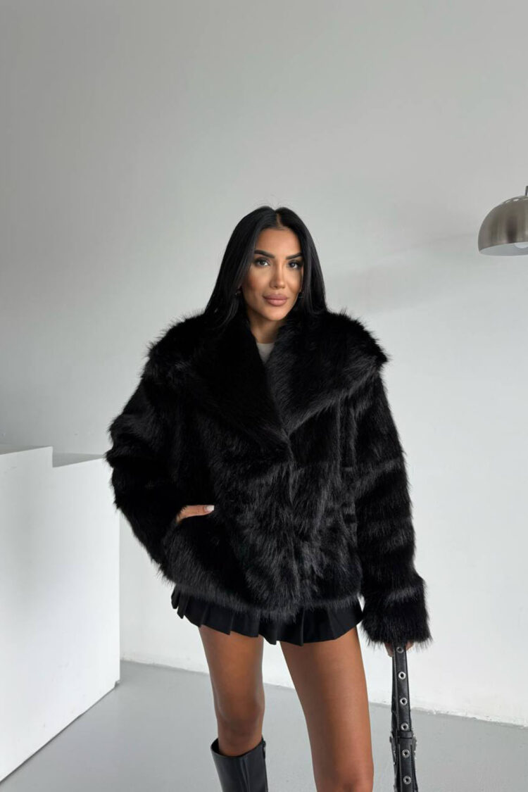 Glam Fur Coat With Notched Collar