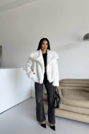 White Glam Fur Coat With Oversized Fit - Brand: Mode Roy - Women & Kids, Baby Clothes Wholesale - Globality Store
