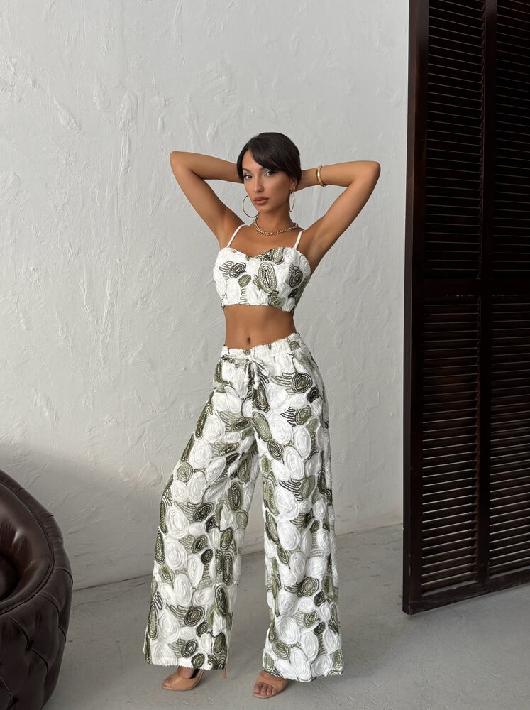 White Marble Fitted Crop Blouse With Cap Sleeves