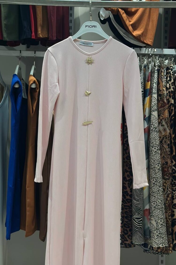 Elegant Shift Dress With Long Straight Sleeves