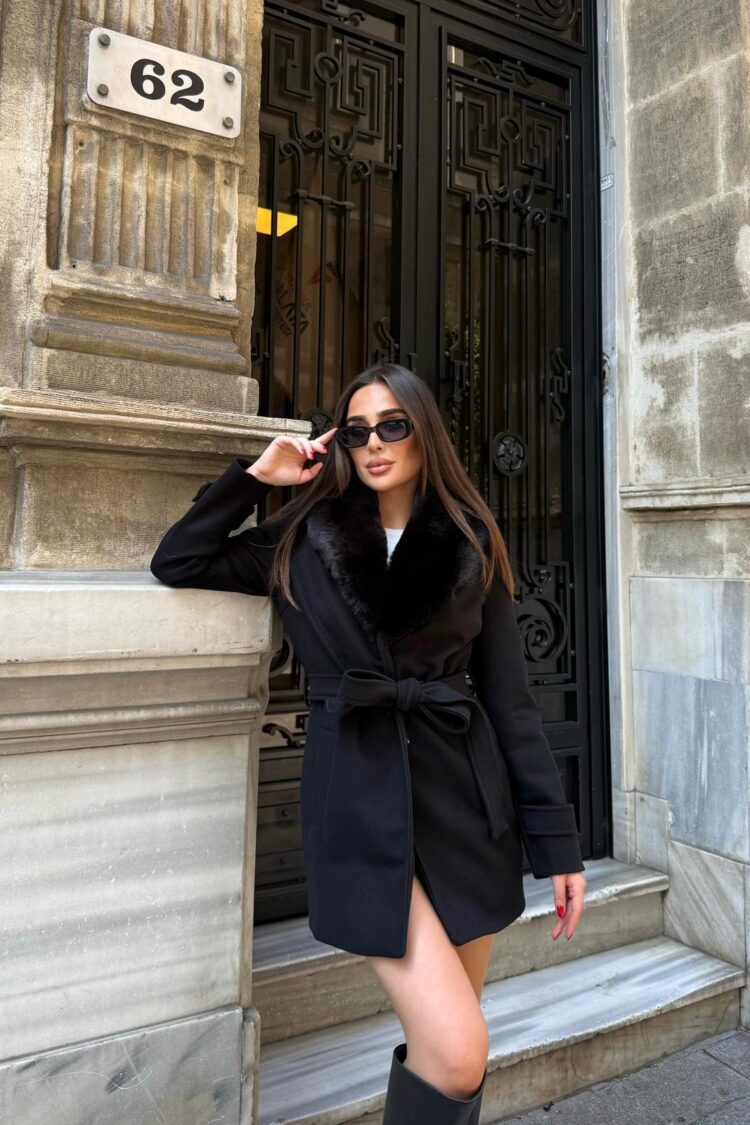 Elegant Slim Fit Single-Breasted Coat