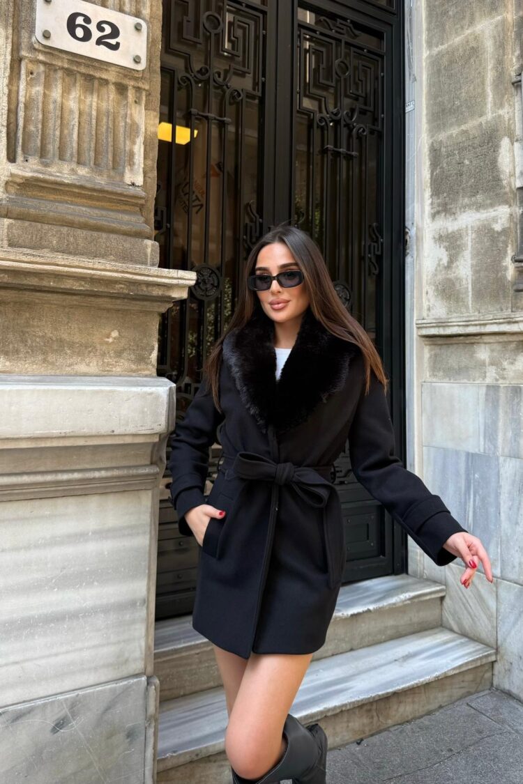 Elegant Slim Fit Single-Breasted Coat