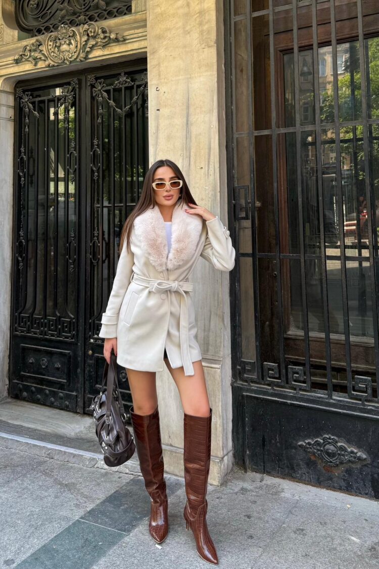 White Elegant Single-Breasted Coat