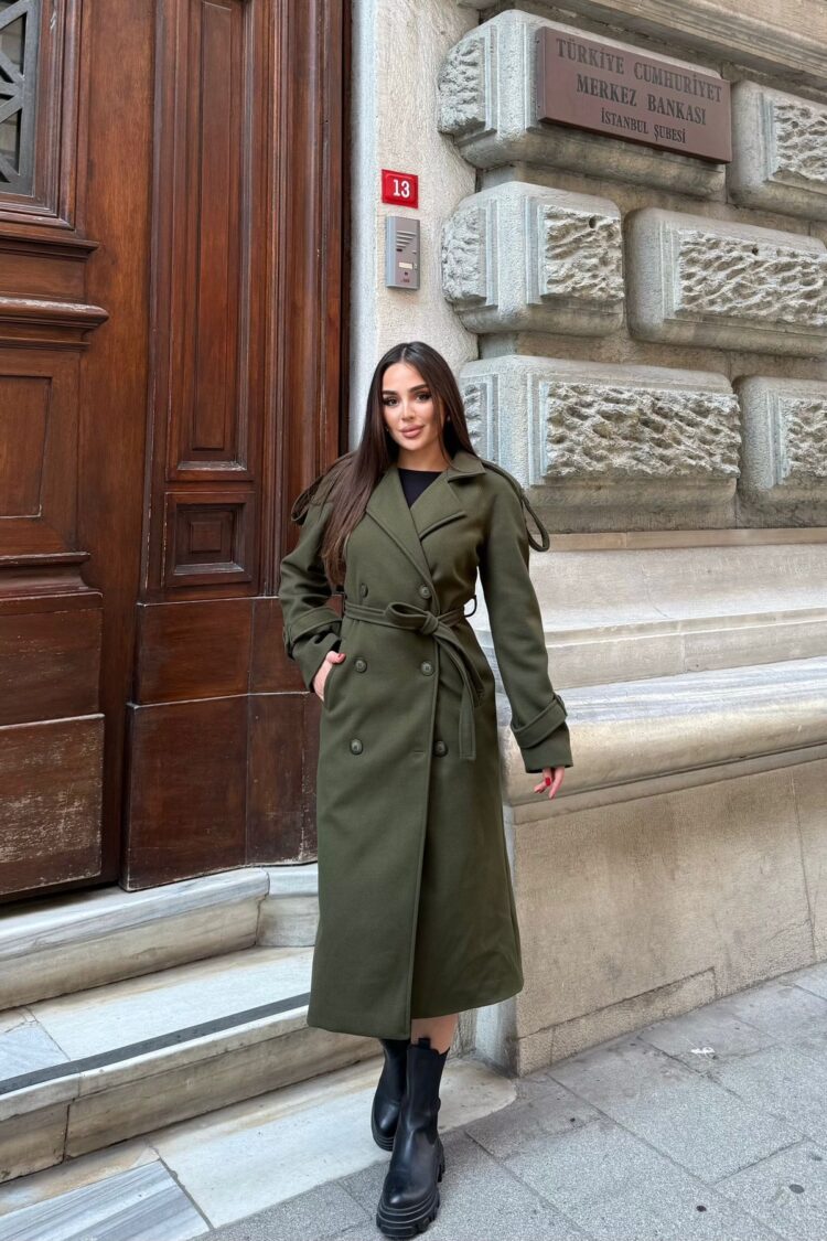 Elegant Green Double-Breasted Coat