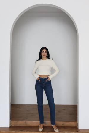 Mom Jeans With High Waist & Buttoned Closure - Brand: LACARINO - Women & Kids, Baby Clothes Wholesale - Globality Store