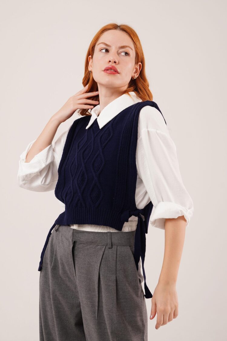 Sleeveless V-Neck Crop Sweater