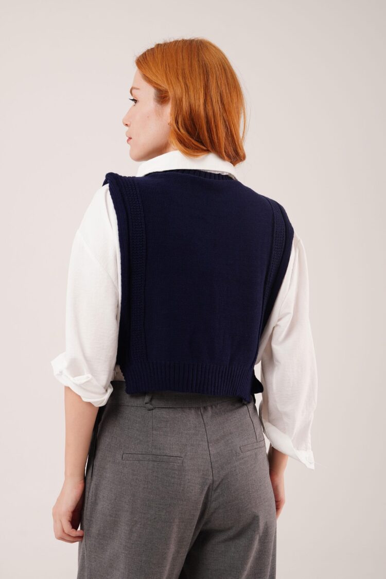 Sleeveless V-Neck Crop Sweater