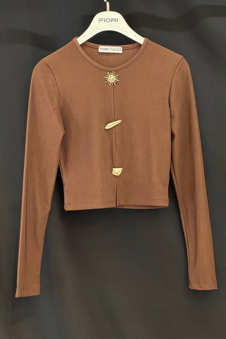Slim Fit Crop Blouse With Round Neck