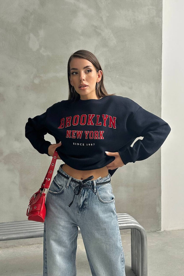 Black Casual Streetwear Sweatshirt