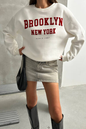 White Oversized Fit Sweatshirt With Letter Print - Brand: Mode Roy - Women & Kids, Baby Clothes Wholesale - Globality Store