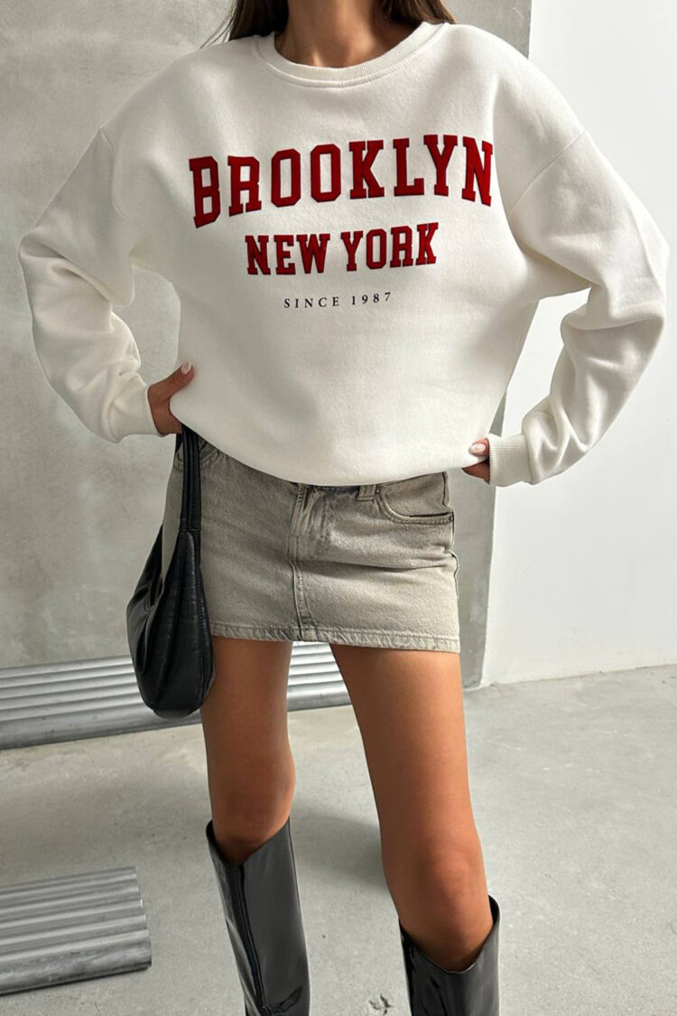 White Oversized Fit Sweatshirt With Letter Print - Brand: Mode Roy - Women & Kids, Baby Clothes Wholesale - Globality Store