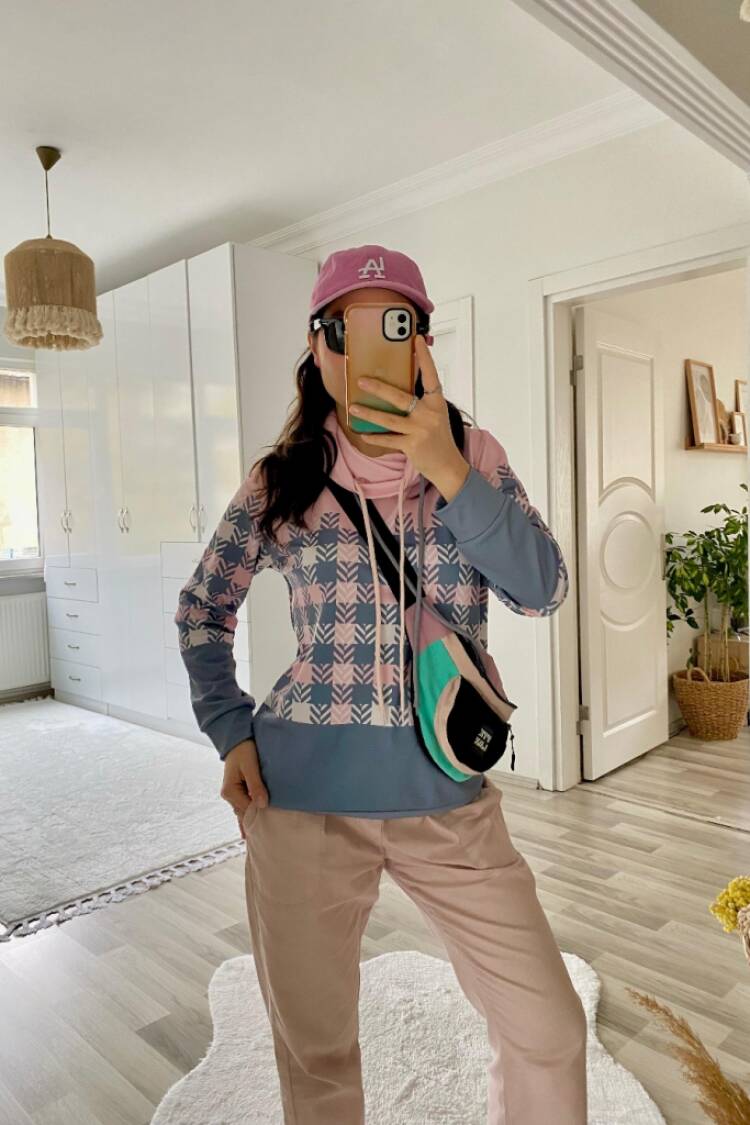 Pink Checkered Cowl Neck Casual Blouse