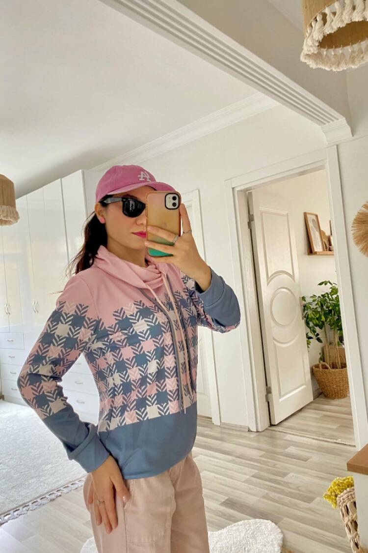 Pink Checkered Cowl Neck Casual Blouse