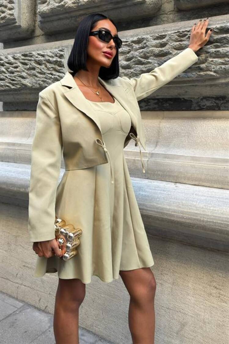 Elegant Beige Set With Flared Mini Skirt