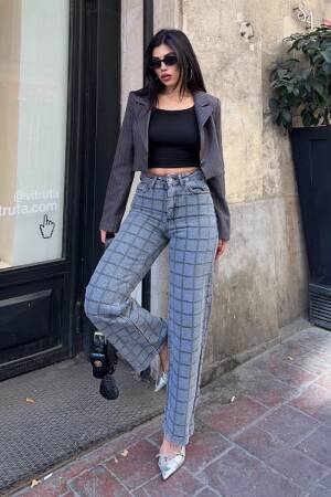 Grey Mom Jeans High Waist Straight Leg Buttoned - Brand: XLove - Women & Kids, Baby Clothes Wholesale - Globality Store