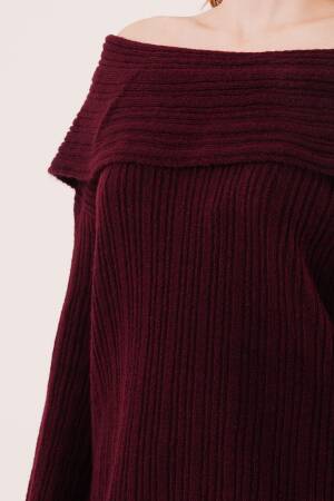 Sweater With Off Shoulder Neck - Oversized Fit - Brand: Lustrin - Women & Kids, Baby Clothes Wholesale - Globality Store