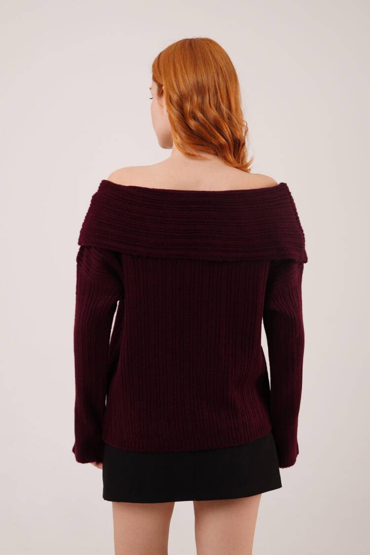 Sweater With Off Shoulder Neck - Oversized Fit