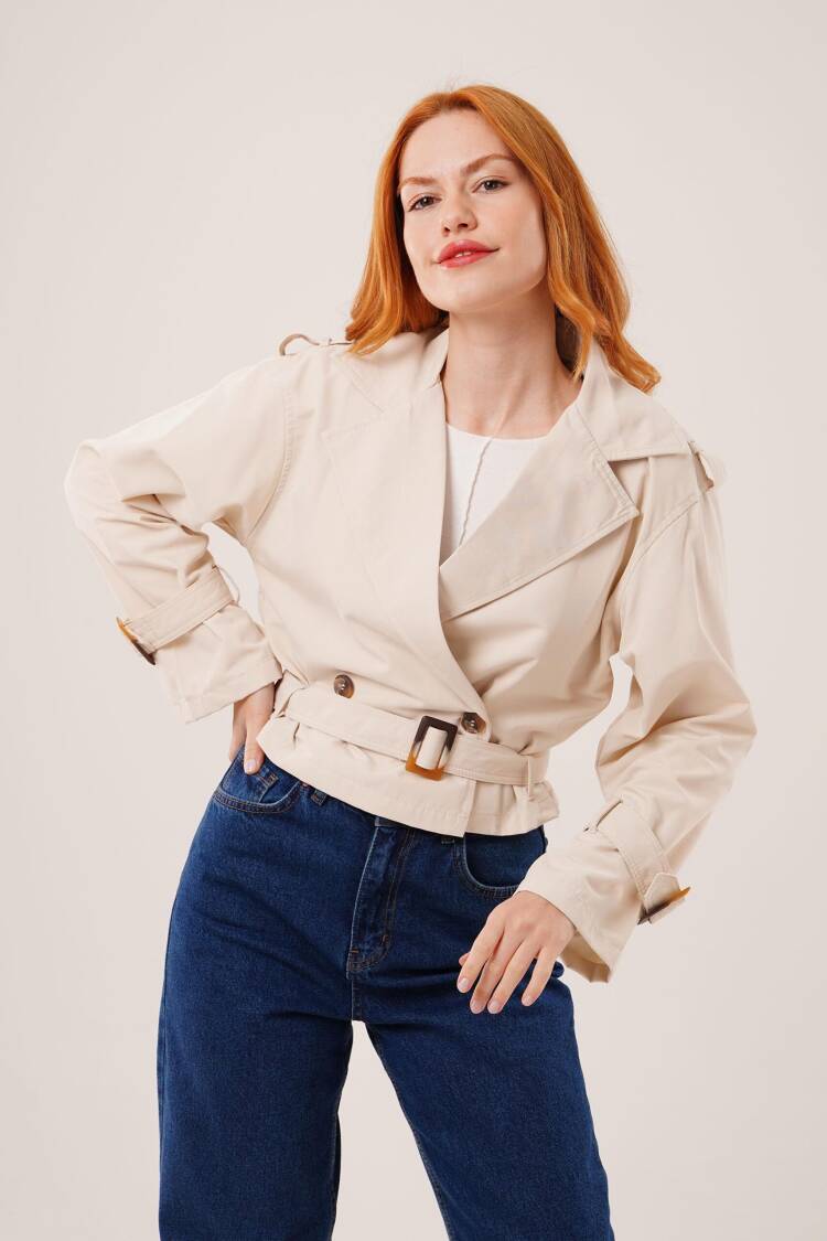 Beige Trenchcoat - Elegant Single-Breasted Wrapover