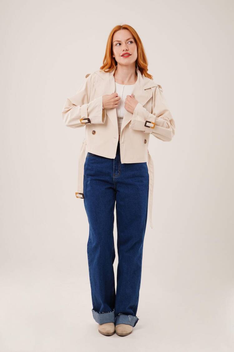 Beige Trenchcoat - Elegant Single-Breasted Wrapover