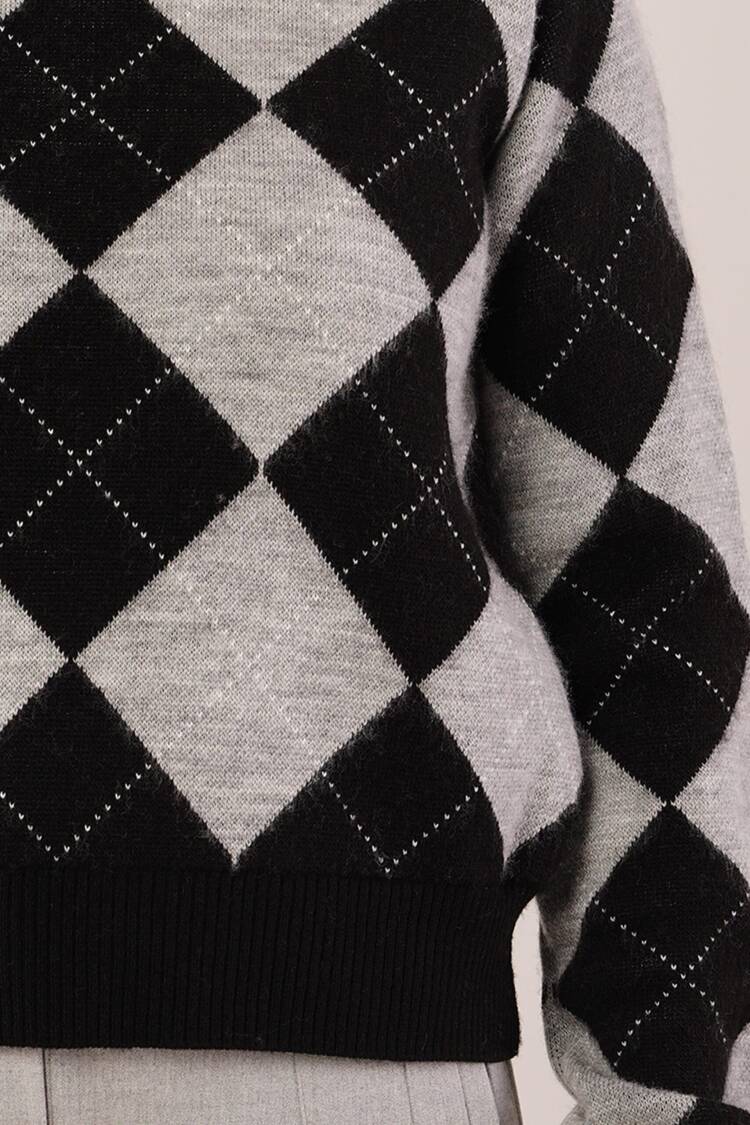 Black Argyle Casual Sweater