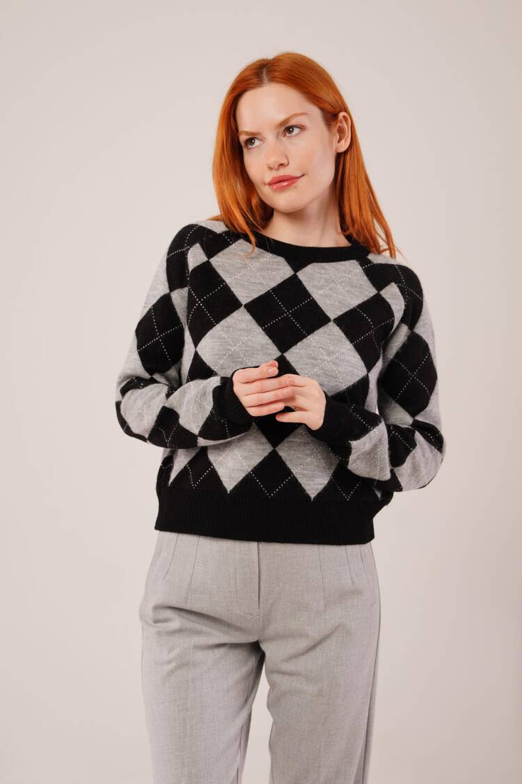 Black Argyle Casual Sweater