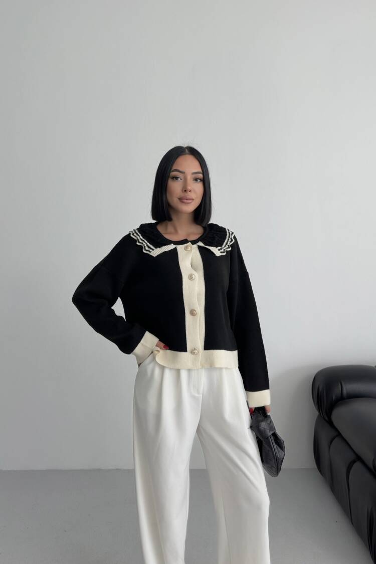 Sweater With Round Neck And Regular Fit