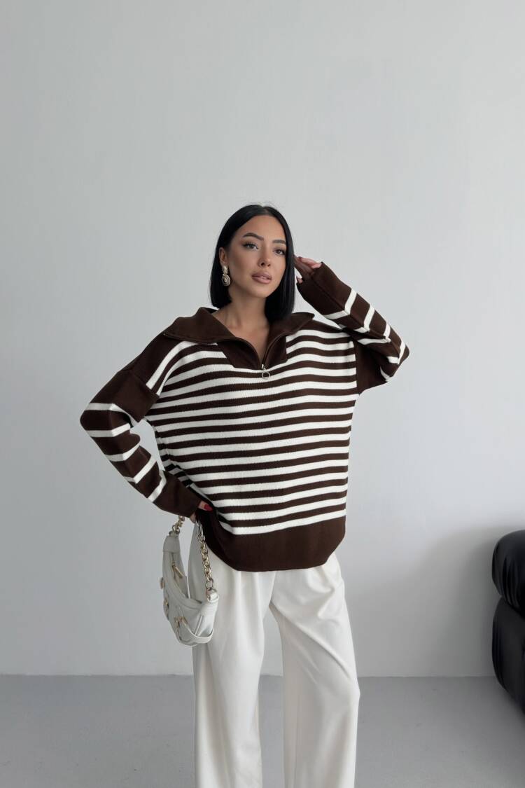 Oversized Striped Sweater With Notched Neck