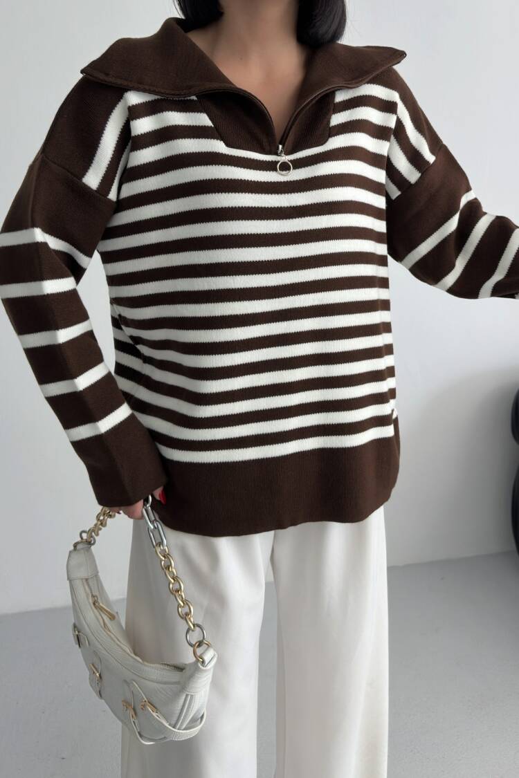 Oversized Striped Sweater With Notched Neck
