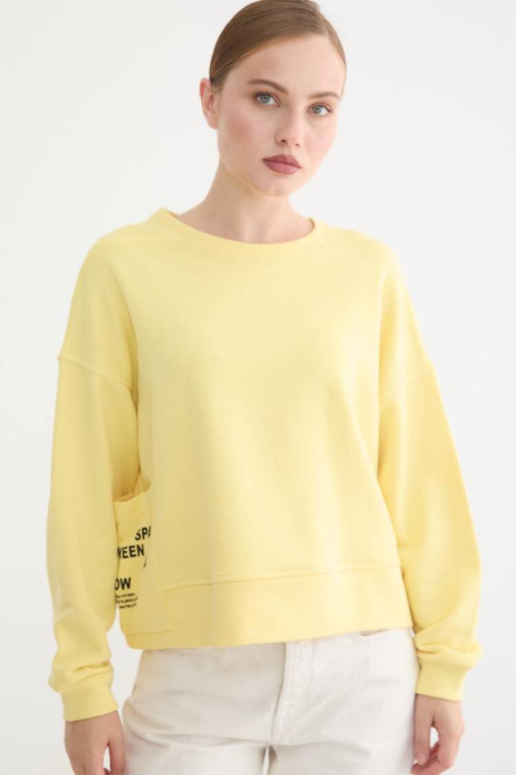 Casual Oversized Sweatshirt With Letter Print - Brand: Levure - Women & Kids, Baby Clothes Wholesale - Globality Store