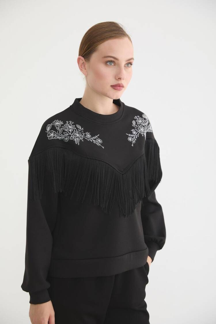 Sweatshirt With Floral Pattern And Round Neck